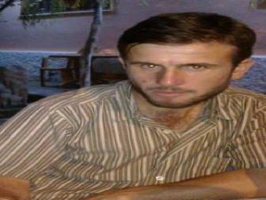 YAĞMURDAN AĞACIN ALTINA SAKLANAN ADAMI YILDIRIM ÇARPTI