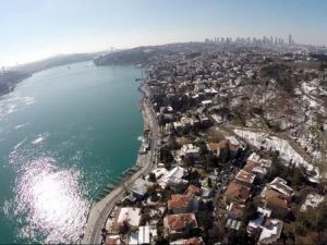İSTANBUL'DA HAVADAN KAR MANZARALARI