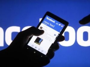 DİKKAT... FACEBOOK HESABINIZ HER AN HACKLENEBİLİR