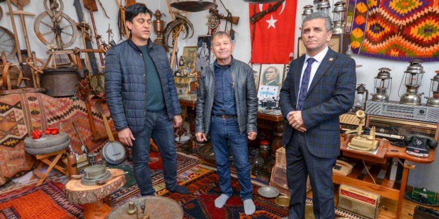 Antalya Kumluca da dedelerinden kalan antika eşyalar için müze yaptı