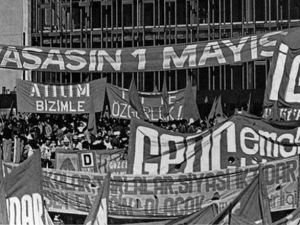 1 MAYIS 1977'DE NELER OLMUŞTU?