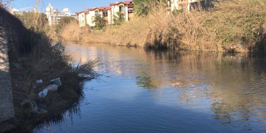 Antalya'da feci ölüm