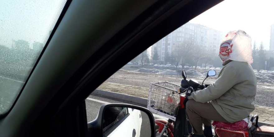 Kayserili sürücünün kaskını görenler gözlerine inanamadı