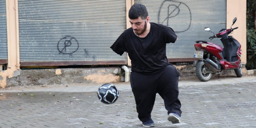 Türkiye 2 kolu olmayan Antalyalı Volkan'ın başarısını konuşuyor