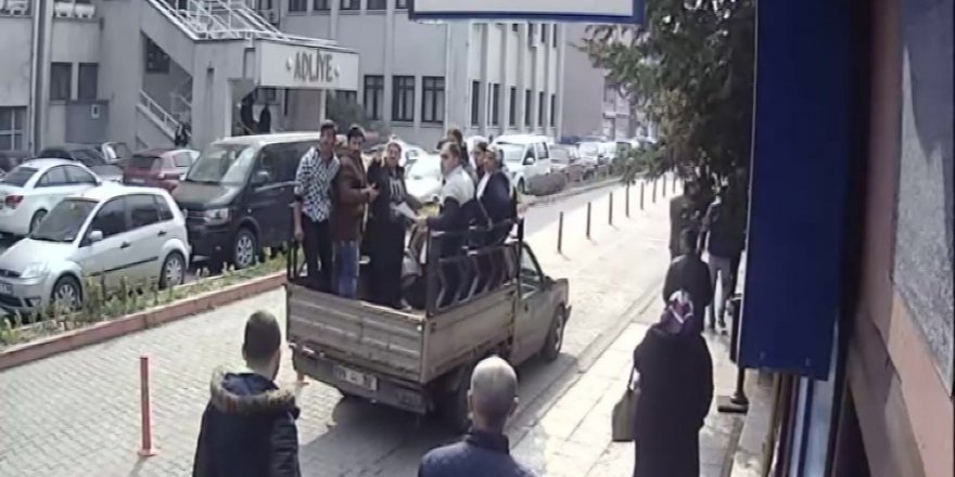 Zonguldak'ta Gazeteciyi Adliye Önünde Vurdular