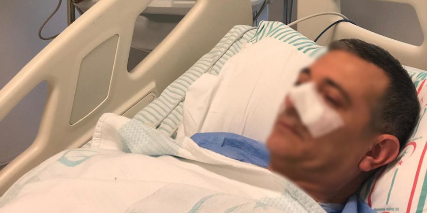 Hastanın sırası geldiği halde içeri alınmayınca doktoru darp etti