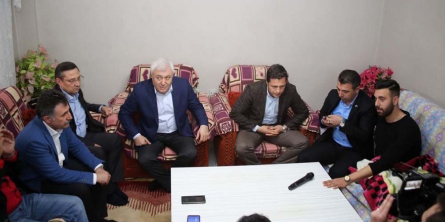 Kılıçdaroğlu, Bayraklı’da Yaralanan Chp’li Gençleri Aradı