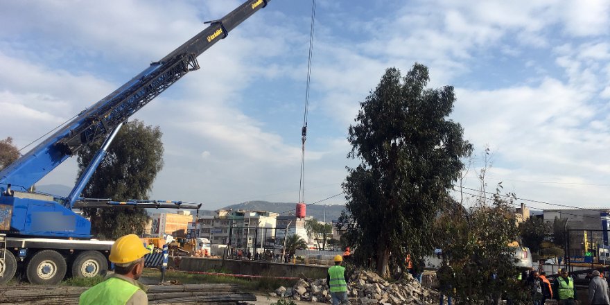 İzmir Metro Otopark Faciasında Acı bekleyiş