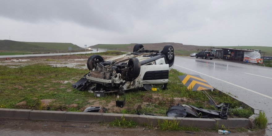Diyarbakır’da Feci Trafik Kazası: 3 Yaralı