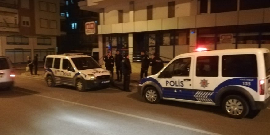 Antalyalı Genç Kız Babası İle Tartışıp 3. Kattan Atladı