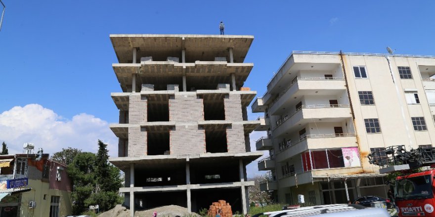 Aşkına Karşılık Bulamayınca İntihara Kalkıştı