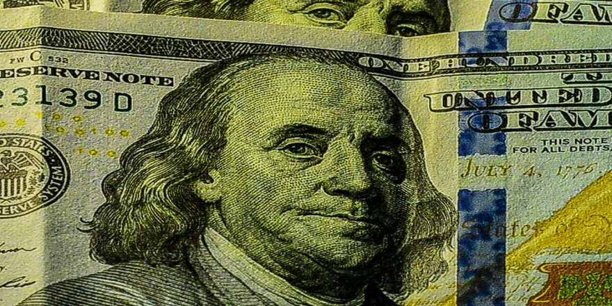 Serbest Piyasada Dolar 5,69’un Üzerinde