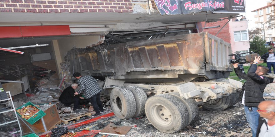 Kahramanmaraş'ta Kamyon Faciası Görüntüleri