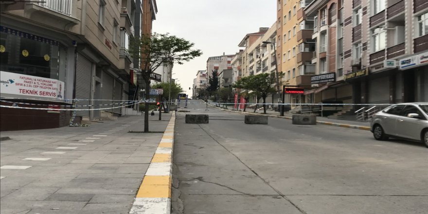 Çökmenin Yaşandığı Mahallede Bekleyiş Sürüyor