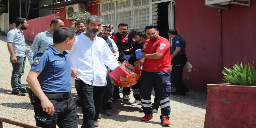 Antalya'da Evini Alamayan Adam İnşaat Ofisini Bastı 1 Yaralı