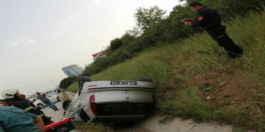 Hatay'da Otomobil Su Kanalına Uçtu; 4 Yaralı