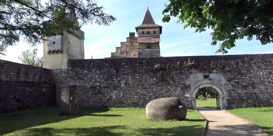 Osmanlı'nın Bosna-Hersek'ki Tarihi Kale Yürek Yakıyor