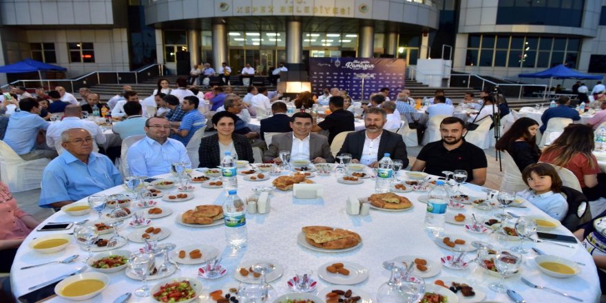 Gönül Sofraları Tütüncü İle Personelini Buluşturdu