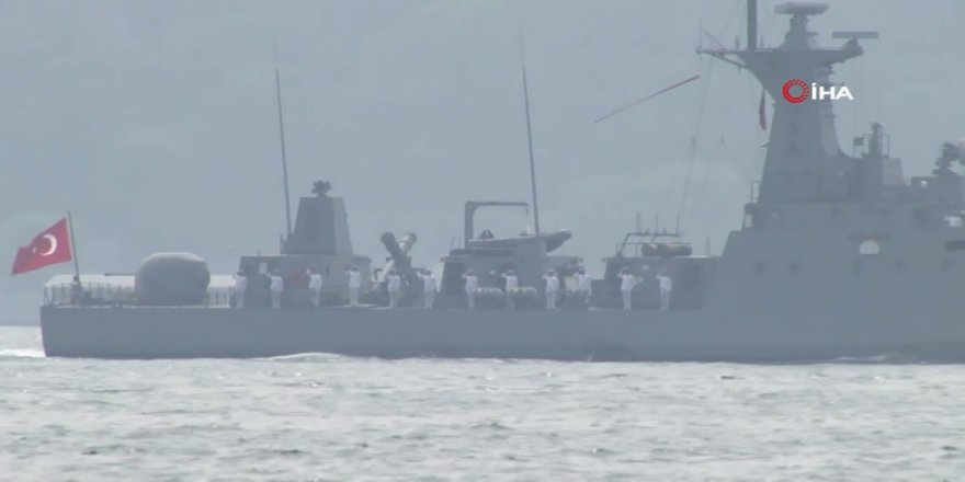 Türk Savaş Gemilerinden "Çimariva" Selamı
