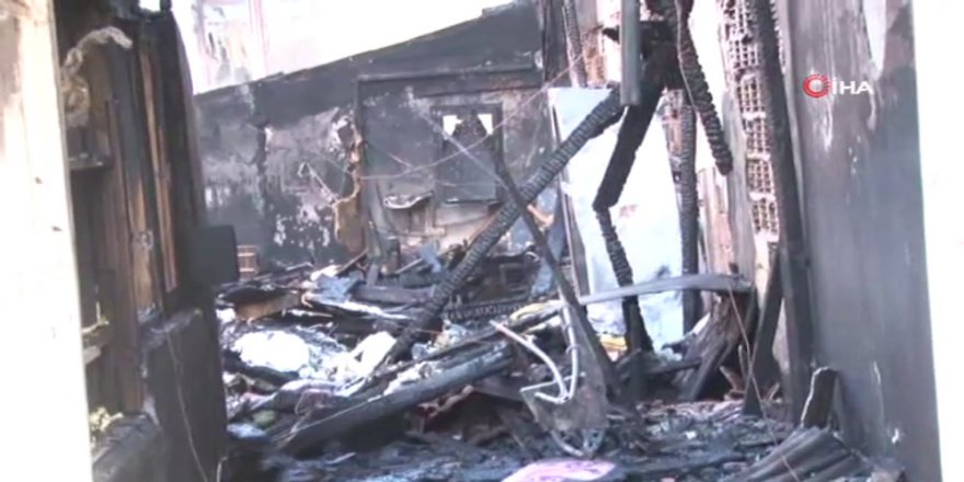 Fikirtepe’de Yangının Çıktığı Evin İçi Görüntülendi