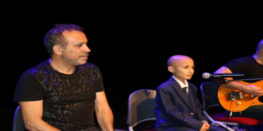 Haluk Levent Lösemi Hastası Bünyamin İle Düet Yaptı