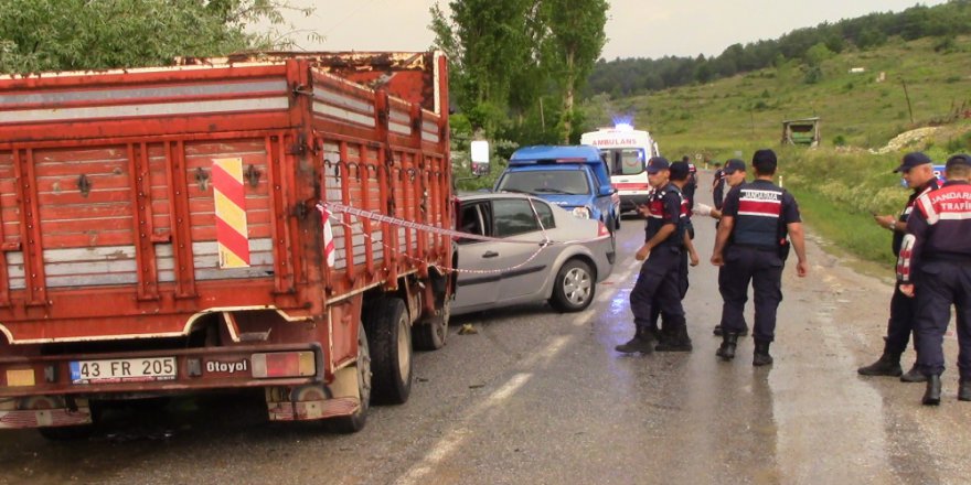 Kütahya'da Feci kaza 1 Ölü 5 Yaralı