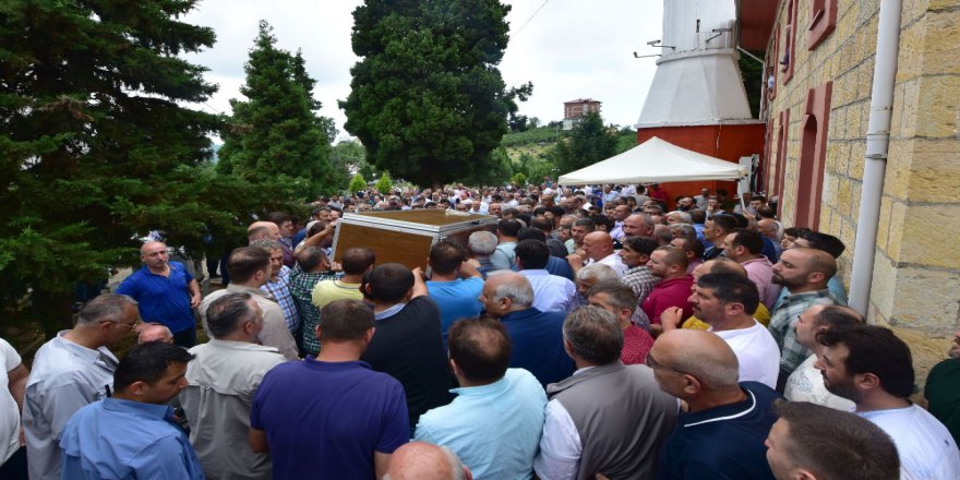 Araklı’daki Selde Hayatını Kaybedenler Toprağa Veriliyor