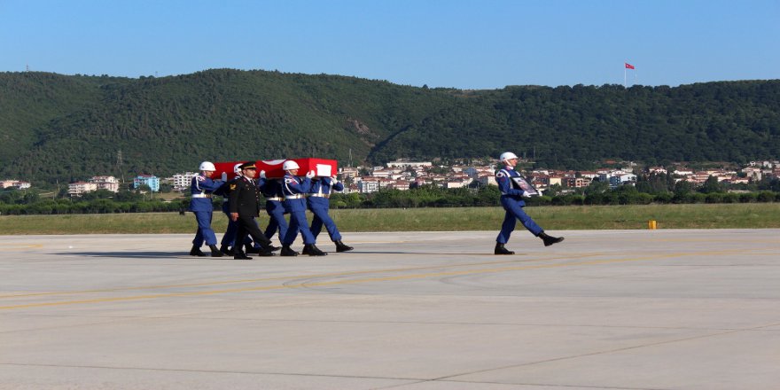 Şehit Asker Yalova’da Törenle Karşılandı