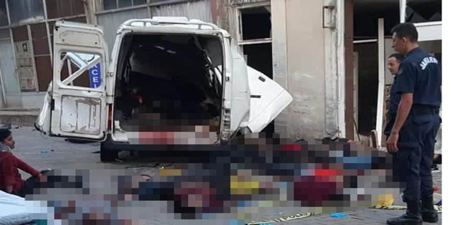 Göçmenler'in 10'u hayatını kaybetti 30 yaralı var