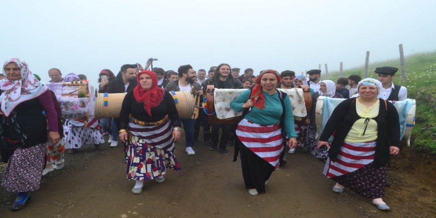 Yayla Göçü Renkli Görüntülerle Başladı