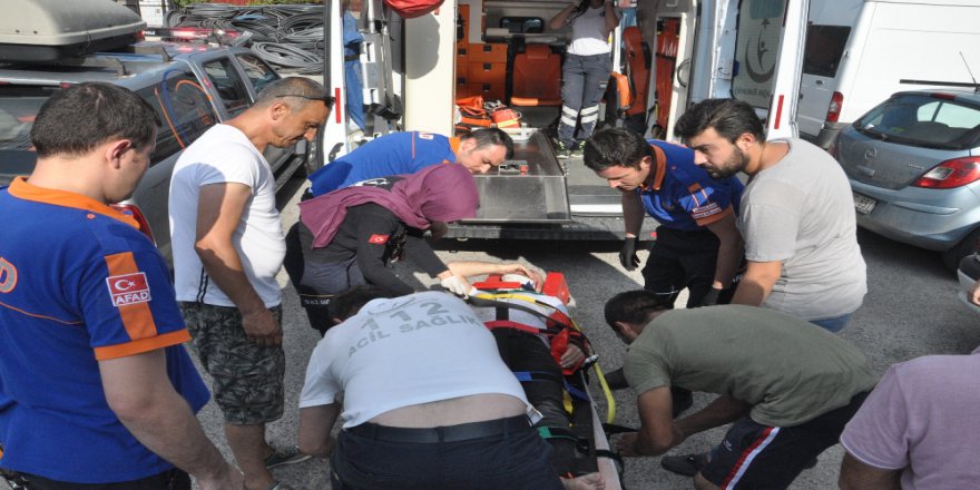 Tamir İçin Girdiği Asansör Düştü, Çalışanlar Kurtardı