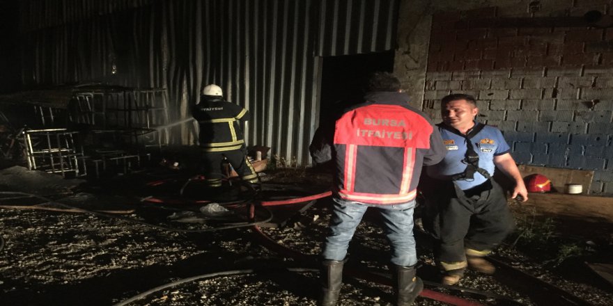 Bursa’da Korkutan Fabrika Yangını