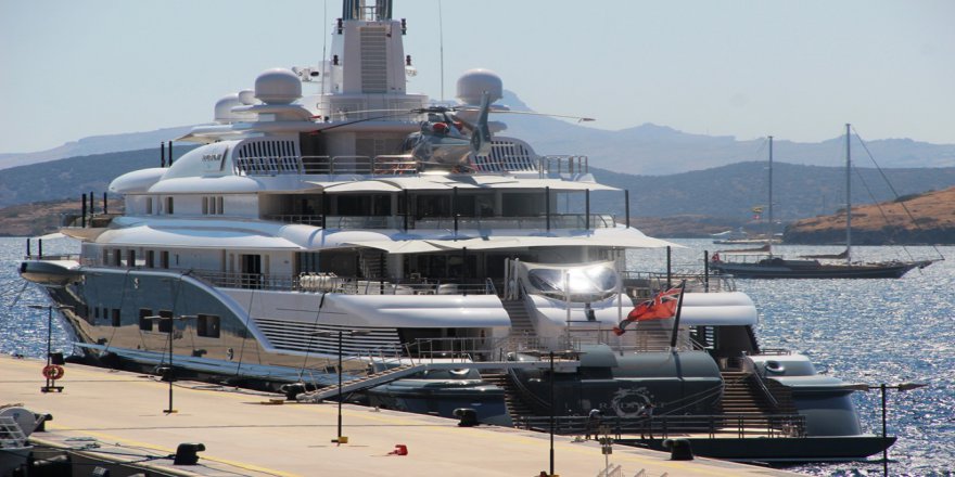 Dubai Şeyhi’nin Milyon Dolarlık Yatı Bodrum’a Demir Attı