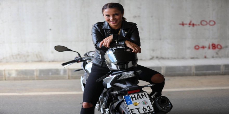 Survivor Sabriye’nin Motosiklet Tutkusu ! Binlerce Beğeni Aldı