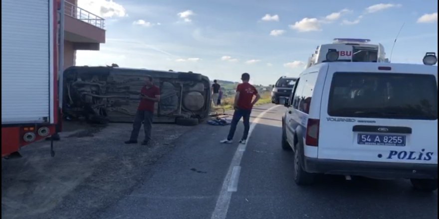 Sakarya’da Otomobil Takla Attı: 3 Yaralı