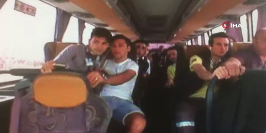 34 Kişiyi Taşıyan Servis Aracı Böyle Devrildi