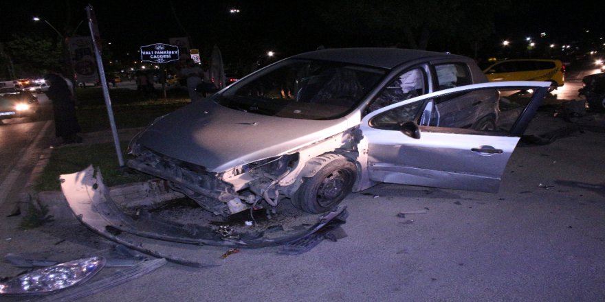 Elazığ’da Trafik Kazası: 4 Yaralı