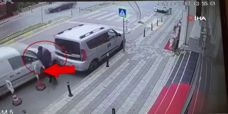 Direksiyon Başında Uyudu: Kaza Yayayı Teğet Geçti