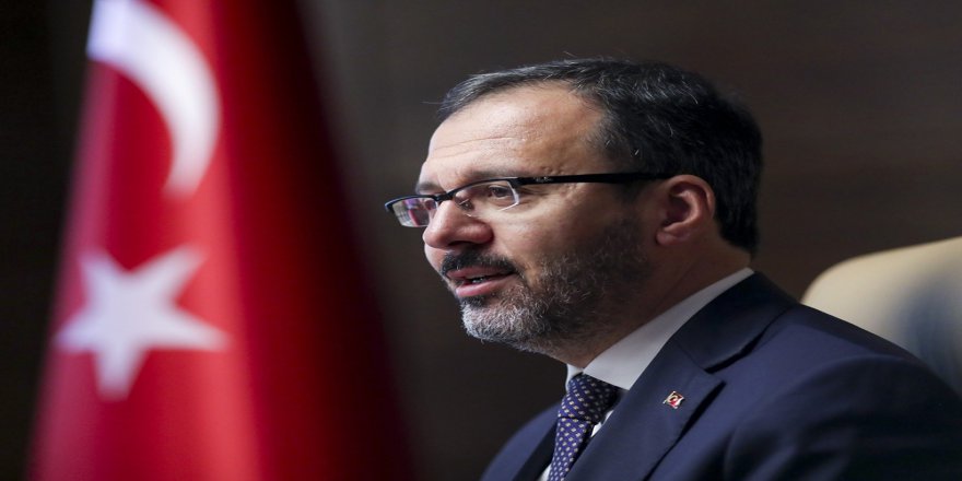 Bakan Kasapoğlu Dünya Şampiyonu Olan Çitak’ı Telefonda Tebrik Etti