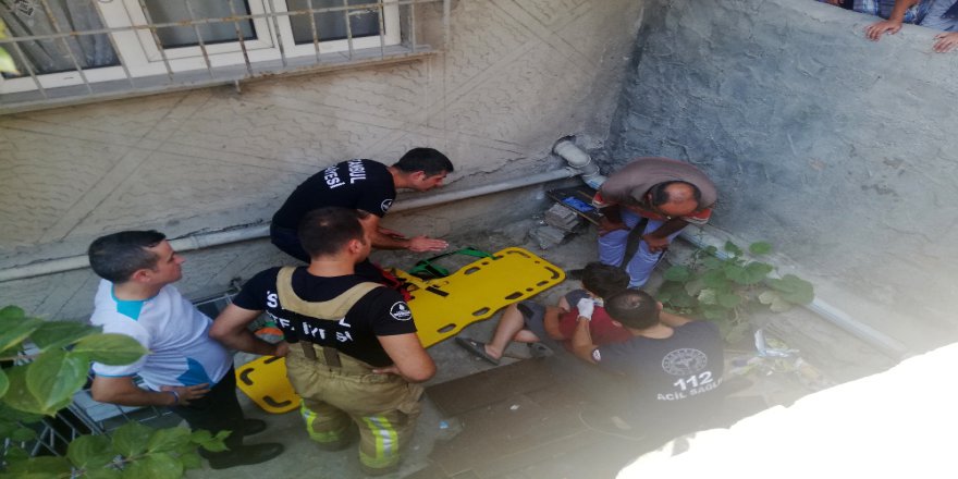Bisikletinin Freni Tutmayan Çocuk 2.5 Metrelik Boşluğa Düştü