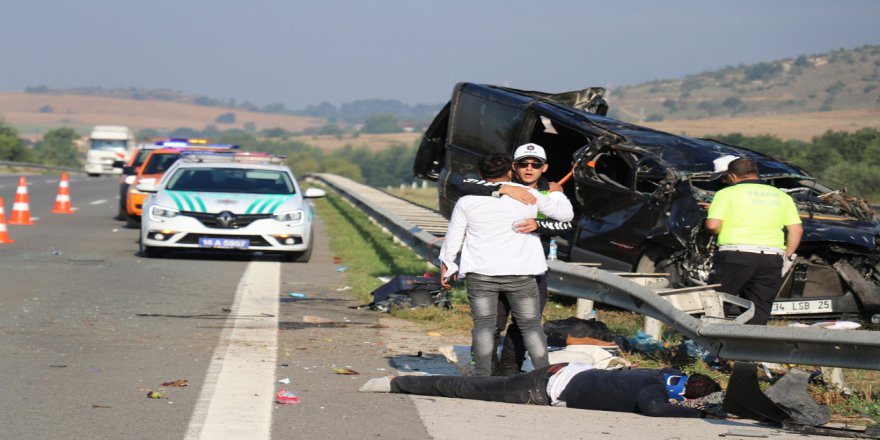 Bolu'da Feci Kaza : 1 Ölü, 10Bolu'da 0