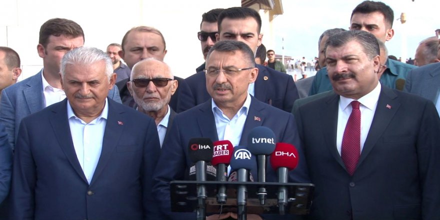 Cumhurbaşkanı Yardımcısı Oktay, Bayram Namazını Büyük Çamlıca Camii’nde Kıldı