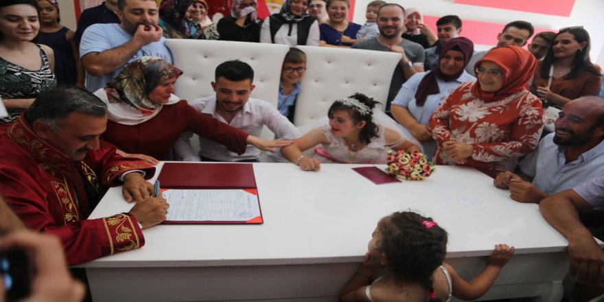 Down Sendromlu Rabia’ya Damatsız Düğün