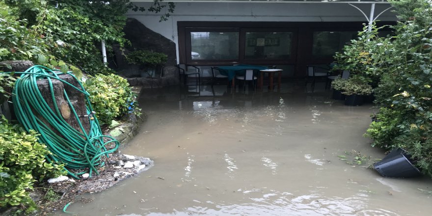 Sakarya’da Yağmur Hayatı Olumsuz Etkiledi