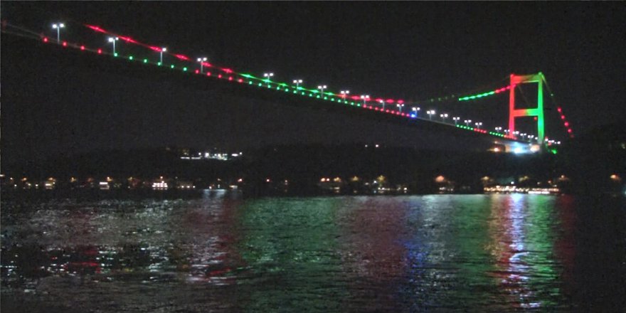 Fsm Köprüsü Afganistan Bayrağı Renklerine Büründü