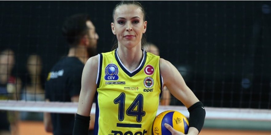 Fenerbahçe’de Kaptan Eda Erdem Sözleşme Uzattı