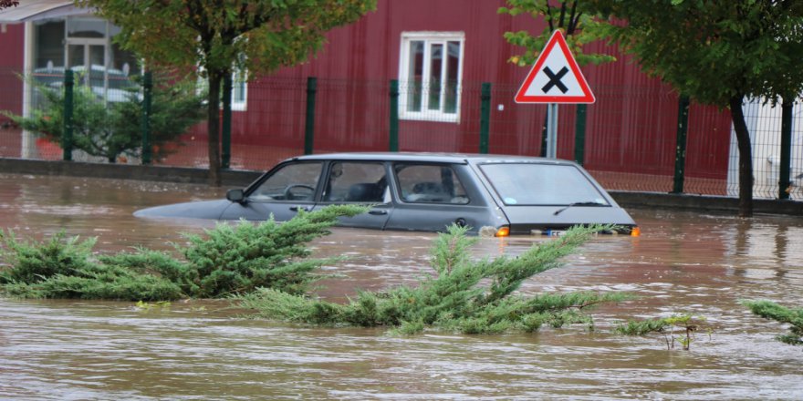 Samsun'da Sel Faciası :1 Ölü