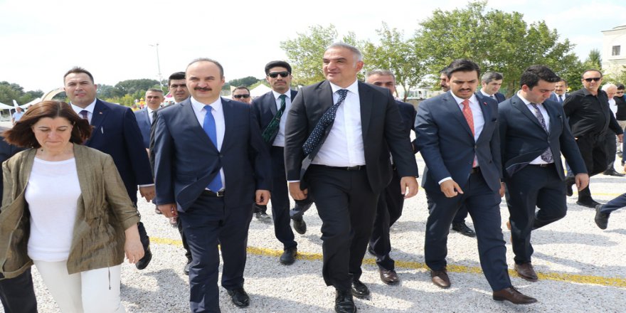 Bakan Ersoy Kapıkule’de İncelemelerde Bulundu