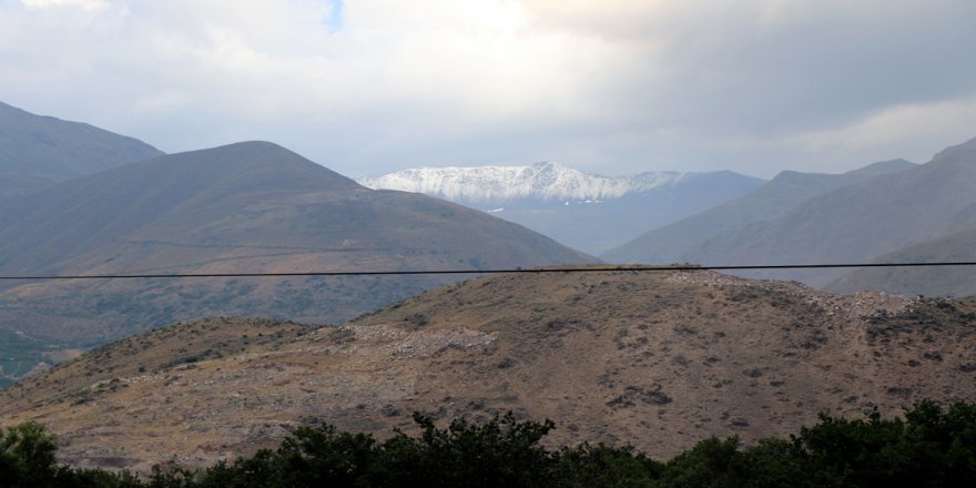 Esence’ye Mevsimin İlk Karı Düştü