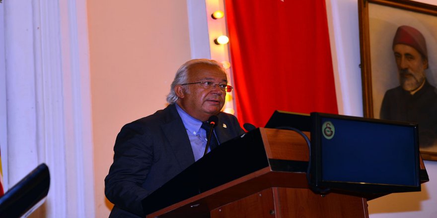 Eşref Hamamcıoğlu: "Lise Müdürü, Fenerbahçe Üyeliğinden İstifa Etti"